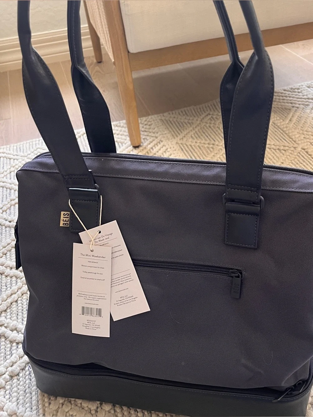 Beis Mini Weekender bag, NWT, Navy, limited edition